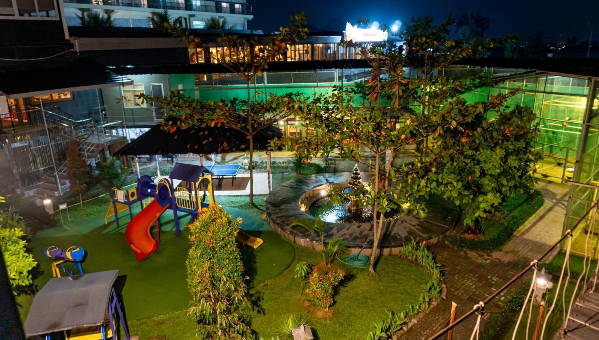 Grand Sunshine Resort & Convention Soreang Exterior photo