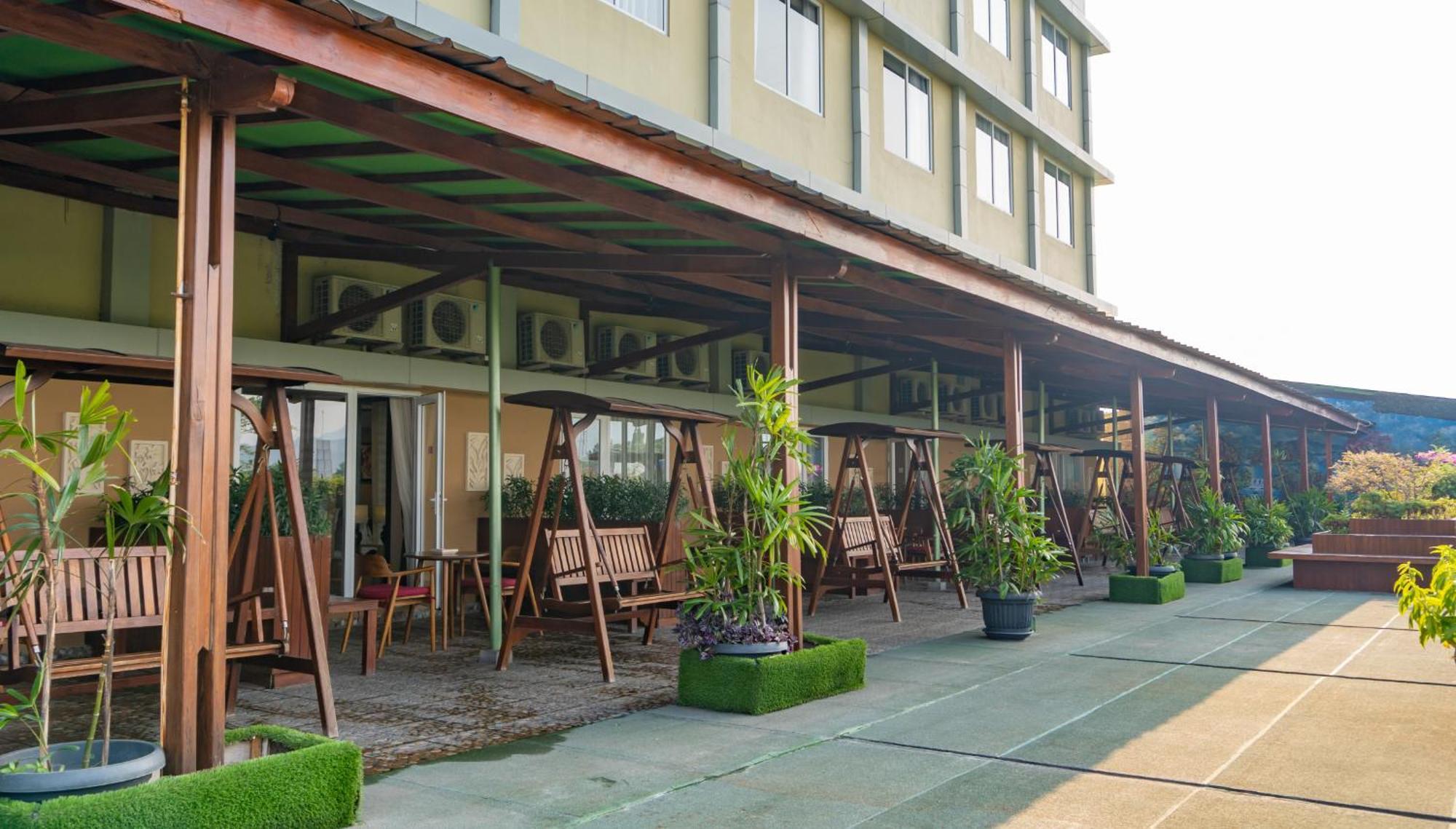Grand Sunshine Resort & Convention Soreang Exterior photo